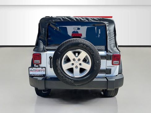 Used 2014 Jeep Wrangler Sport w/ Quick Order Package 24S AWD/4WD image 6