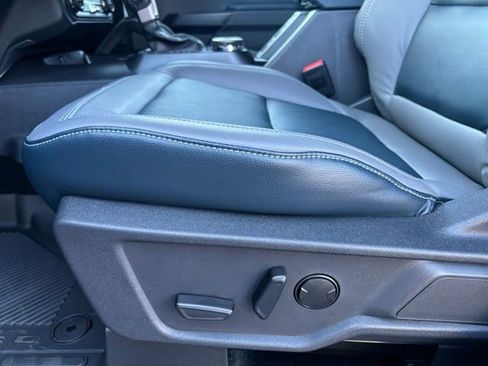 New 2024 Ford Bronco Outer Banks image 12