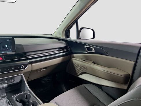 New 2026 Kia Carnival LX image 23