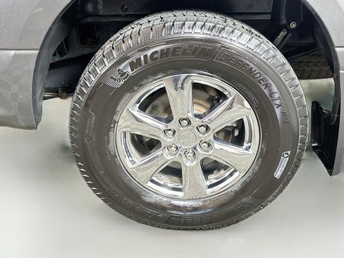 Used 2019 Ford F150 XLT w/ Equipment Group 302A Luxury AWD/4WD image 29