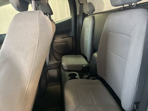 Used 2017 Chevrolet Colorado LT image 17