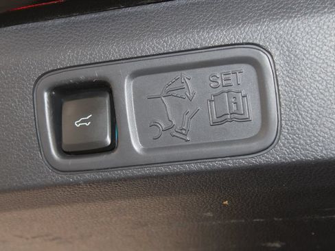Used 2022 Ford Expedition Limited AWD/4WD image 17