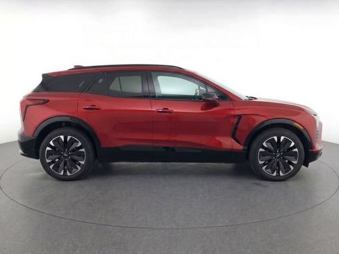 Used 2025 Chevrolet Blazer EV RS AWD/4WD image 7