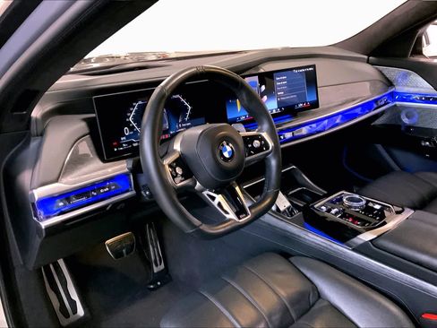 Certified 2023 BMW 760i xDrive AWD/4WD image 17