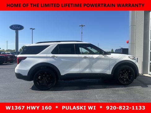 Used 2024 Ford Explorer ST-Line w/ Class IV Trailer Tow Package AWD/4WD image 1