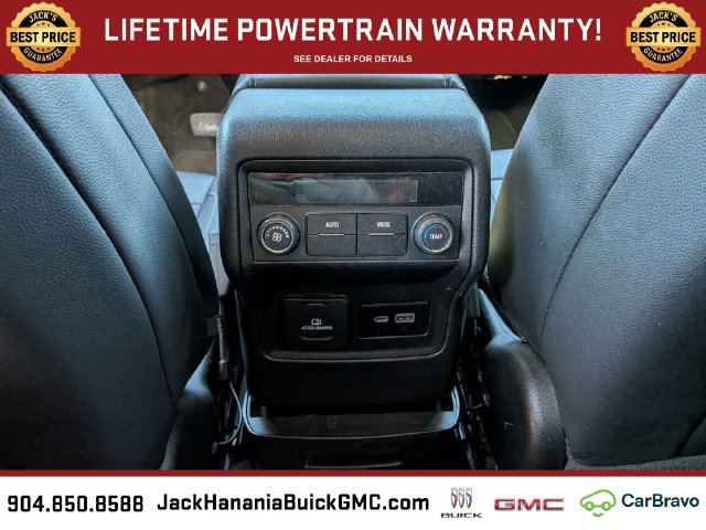 Used 2020 GMC Acadia SLT FWD image 17
