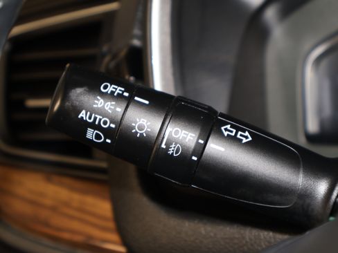 Used 2021 Honda CR-V Touring image 22