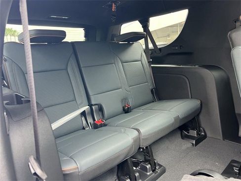 New 2026 GMC Yukon XL AT4 w/ AT4 Premium Package image 34