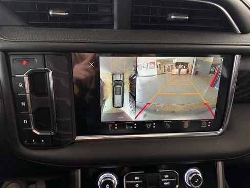 Used 2023 GMC Yukon Denali w/ Denali Reserve Package image 28