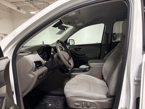Used 2020 Chevrolet Traverse LT AWD/4WD image 19