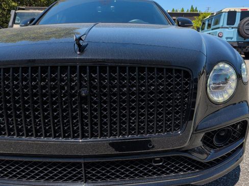 Used 2021 Bentley Flying Spur V8 AWD/4WD image 19