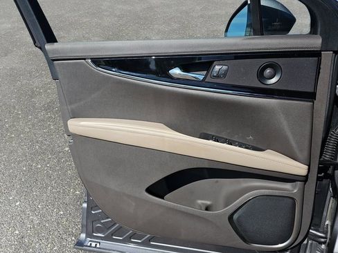 Used 2022 Lincoln Nautilus Reserve w/ Equipment Group 201A image 27