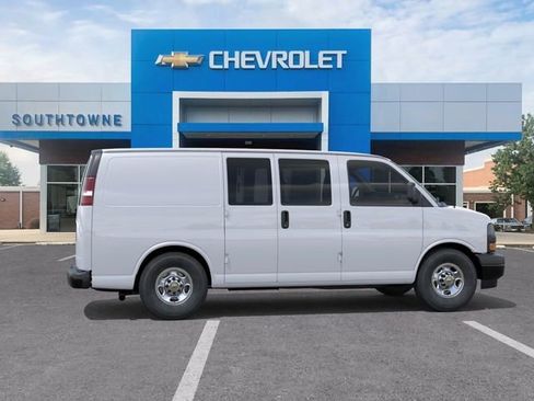 New 2026 Chevrolet Express 2500 w/ Driver Convenience Package RWD image 5