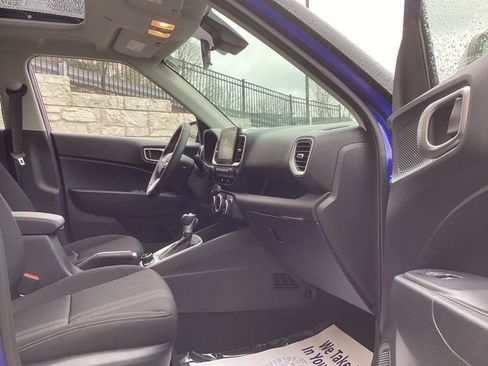 New 2026 Hyundai Venue SEL FWD image 18