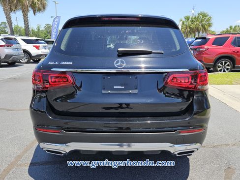 Used 2022 Mercedes-Benz GLC 300 image 4