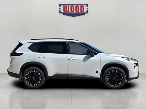 New 2026 Nissan Rogue SV AWD/4WD image 2