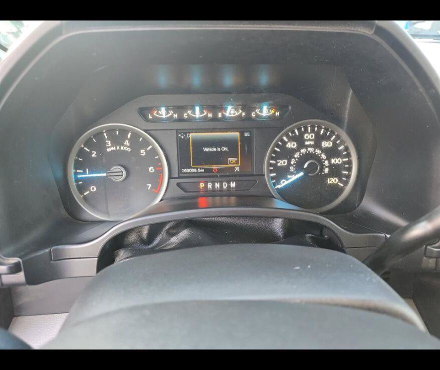 Used 2018 Ford F150 XLT w/ Equipment Group 302A Luxury AWD/4WD image 5