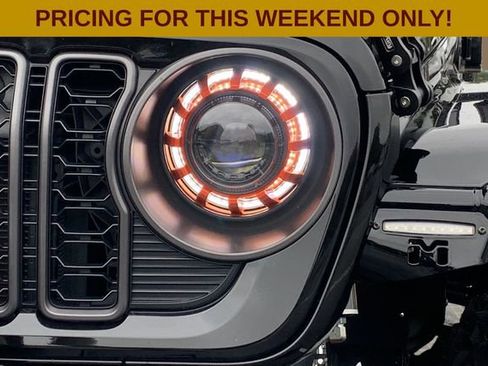 Certified 2021 Jeep Gladiator Mojave image 10