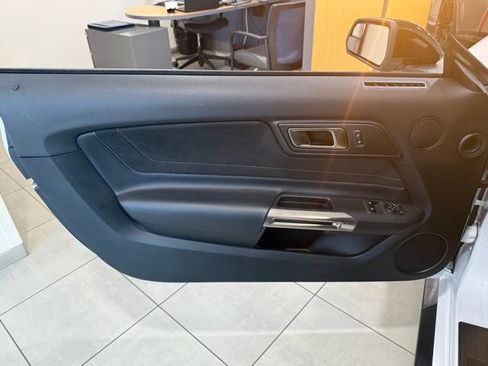 Used 2017 Ford Mustang Shelby GT350 w/ Electronics Package image 23