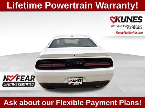 Used 2019 Dodge Challenger SXT RWD image 8