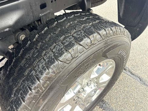 Used 2022 RAM 2500 Big Horn w/ Level 1 Equipment Group image 32