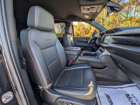 Used 2022 GMC Yukon Denali image 51