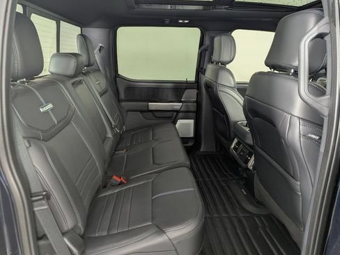 Used 2025 Ford F450 Platinum w/ FX4 Off-Road Package AWD/4WD image 24
