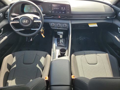 New 2026 Hyundai Elantra SE image 27