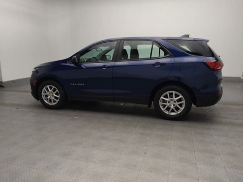 Used 2023 Chevrolet Equinox LS image 3