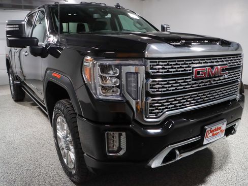 Used 2022 GMC Sierra 2500 Denali image 5