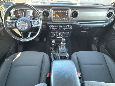 Used 2022 Jeep Gladiator Sport image 19
