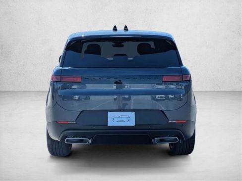 New 2025 Land Rover Range Rover Sport SE image 8