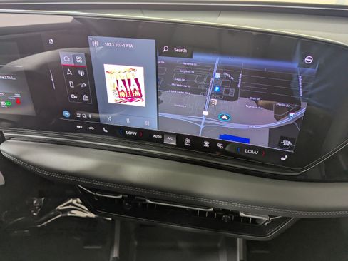 Certified 2025 Audi A6 e-tron Premium w/ Ultra Package AWD/4WD image 20