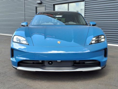 New 2025 Porsche Taycan 4 Cross Turismo image 30