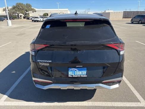 Used 2023 Kia Sportage SX image 4