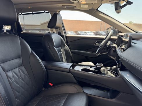 Used 2022 Nissan Rogue Platinum w/ Head-Up Display Package image 45