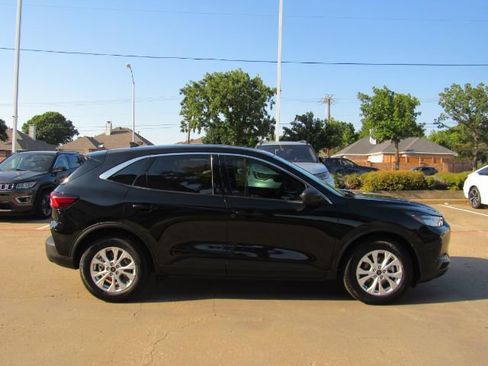 Used 2024 Ford Escape Active image 5