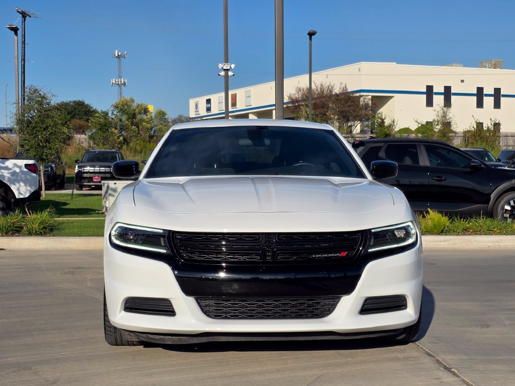 Used 2023 Dodge Charger SXT w/ Blacktop Package RWD image 2