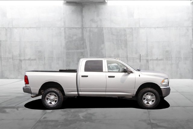 Used 2016 RAM 2500 Tradesman w/ Chrome Appearance Group AWD/4WD image 5