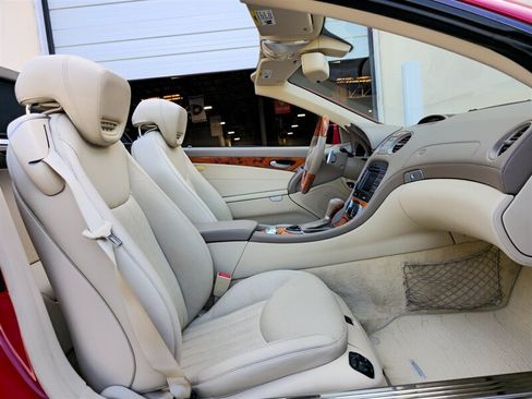 Used 2009 Mercedes-Benz SL 550 image 27