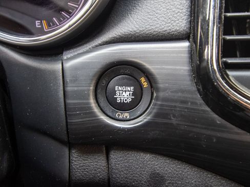 Used 2020 Jeep Grand Cherokee Altitude RWD image 33