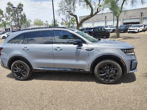 Certified 2023 Kia Sorento SX AWD/4WD image 17