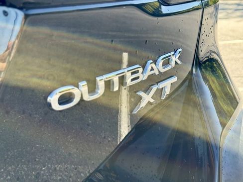 Used 2022 Subaru Outback Limited XT image 16