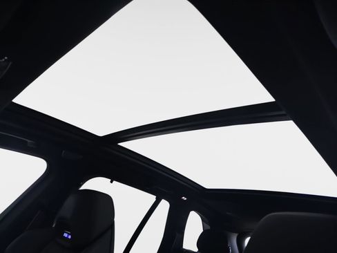 Used 2021 BMW X5 M w/ Competition Package image 26