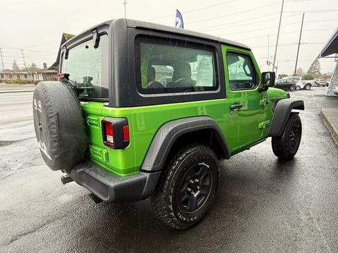 Used 2019 Jeep Wrangler Sport AWD/4WD image 10