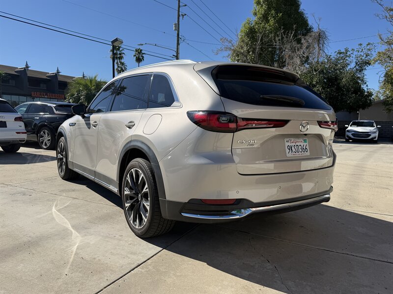 Used 2024 MAZDA CX-90 Plug-In Hybrid w/ Premium Pkg AWD/4WD image 3