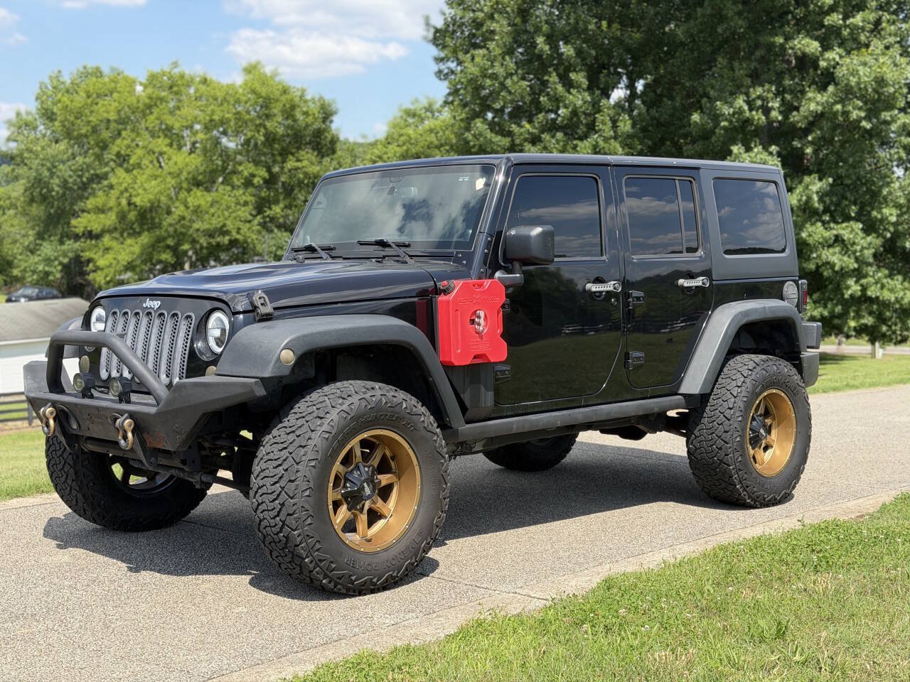Used 2014 Jeep Wrangler Unlimited Rubicon w/ Dual Top Group AWD/4WD image 3