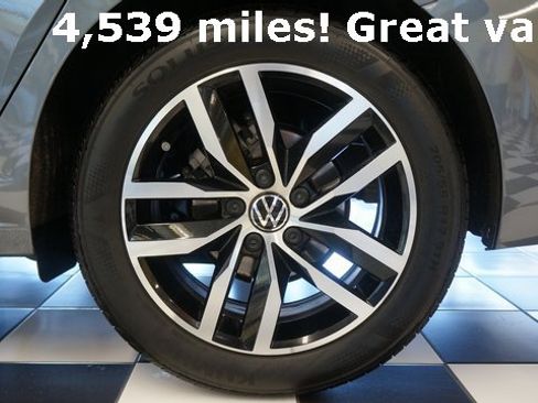 Certified 2025 Volkswagen Jetta SE image 77