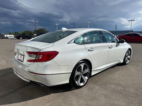 Used 2018 Honda Accord Touring image 5