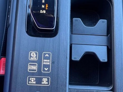 Used 2023 Nissan Ariya PLATINUM+ e-4ORCE image 43